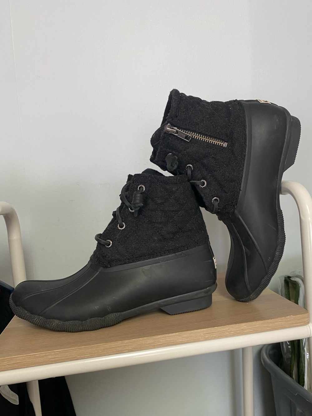 SPERRY BOOTS - SIZE 7